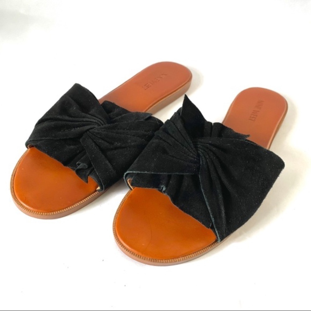 Nine West // Black Suede Twist Strap Sandals 9